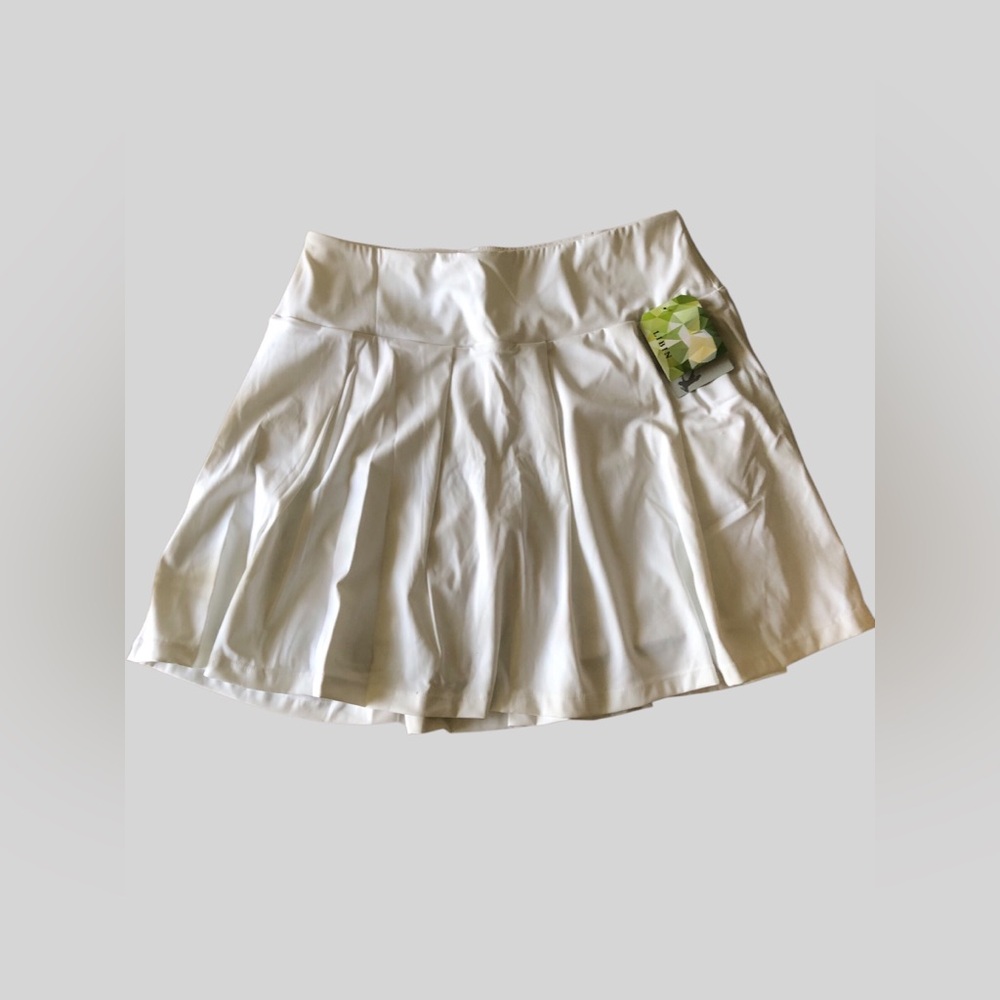 NWT Women’s White Circle Skater Skirt - Classic Flared Style